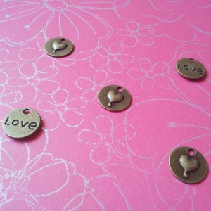 Love circular charms -pack of 5