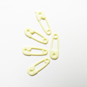 Baby Plastic Clips - Lemon Yellow