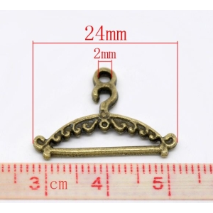 camc-93_clothes_hangers_metal_charms_1