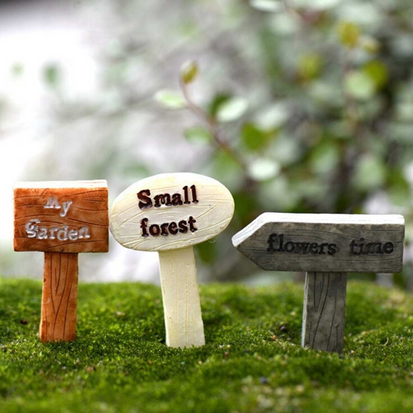 Miniatures - Garden Signs (3 pcs)