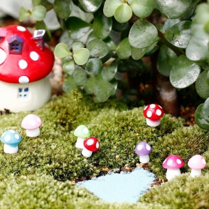 Miniatures - Tiny Mushrooms (10 pcs)