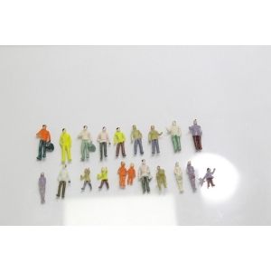 Miniatures - People (XCR-1.100) - 20 people