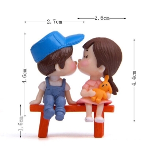 Miniatures - Boy and Girl kissing on Bench